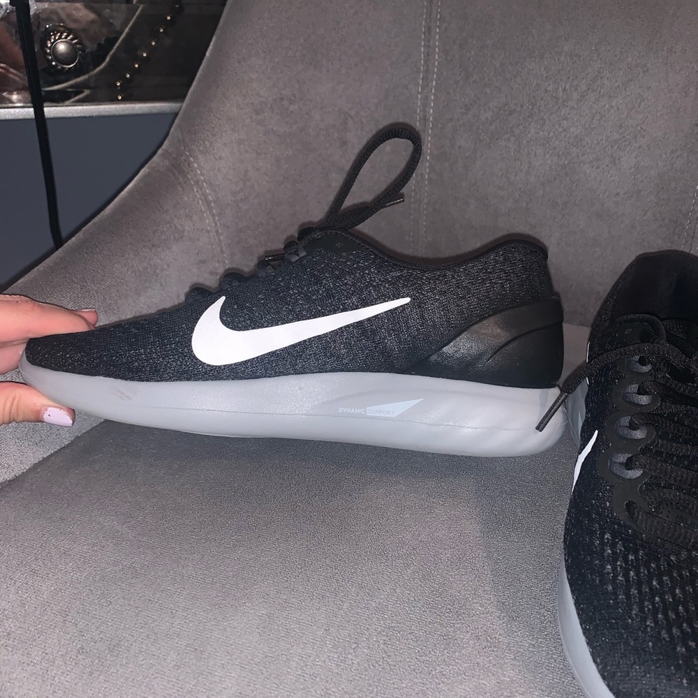 Nike lunarlon running shoes